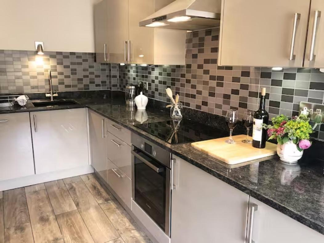 בייקוול Pass The Keys Old Beams Luxury Style & Comfort In Town Centre מראה חיצוני תמונה